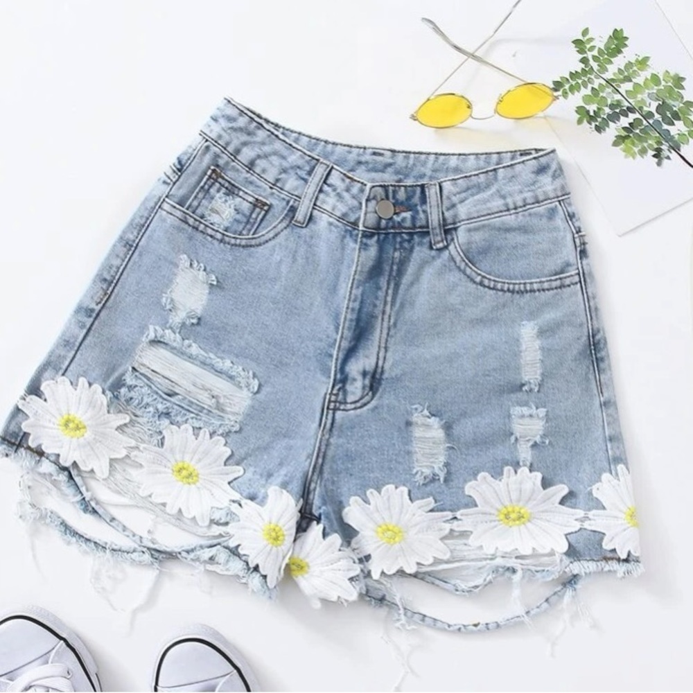 Denim Shorts Distressed Floral Daisy Print Embroidery Summer Festival - Picture 4 of 6